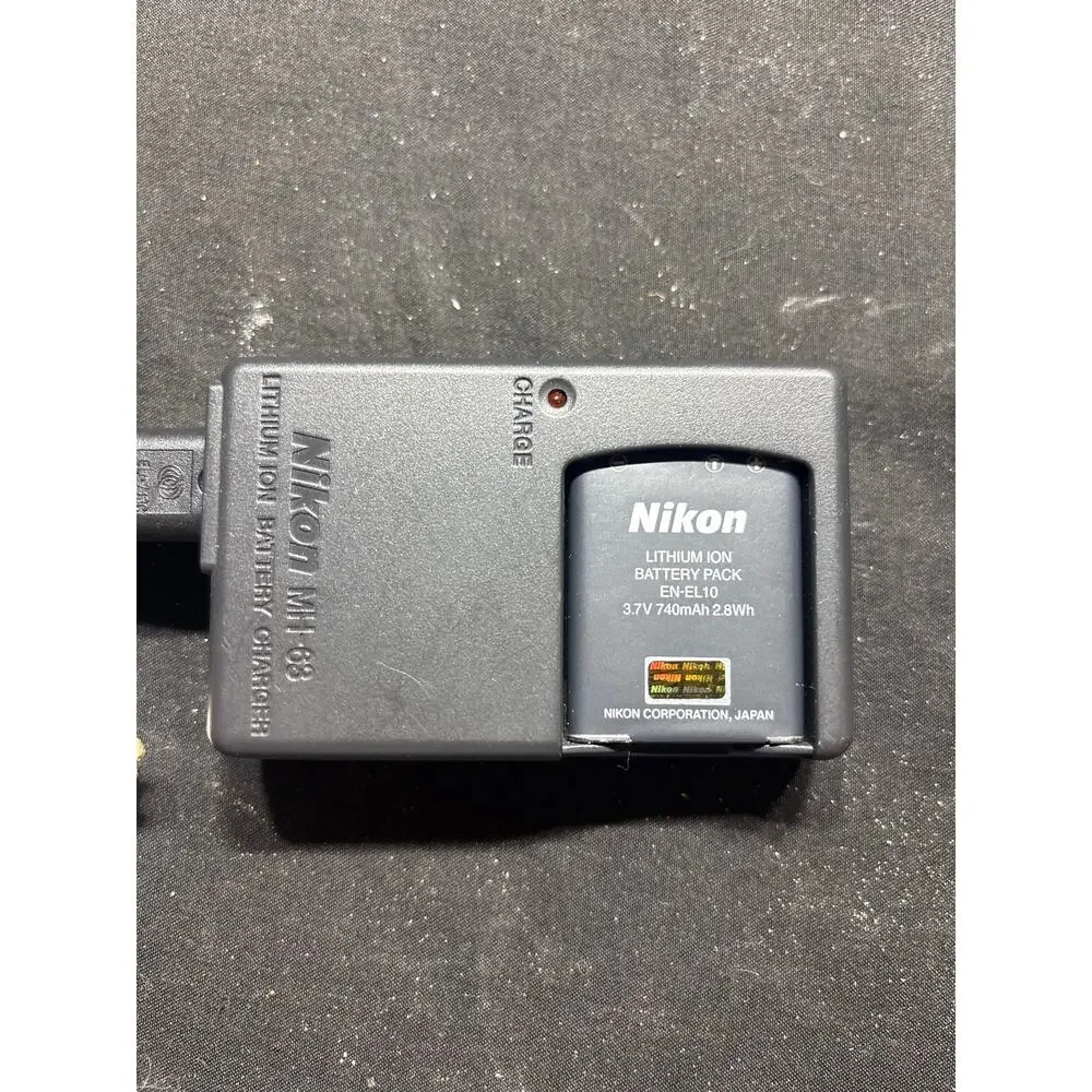 Nikon Coolpix S210 Digital Camera Plum Brown Bundle MH-63 Charger Battery TESTED